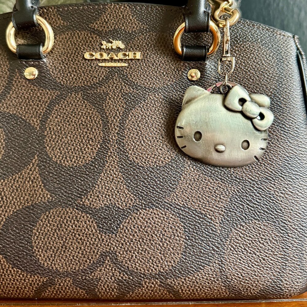 NEW Hello Kitty Keychain Vintage Metal Car Key Chain or Purse Charm